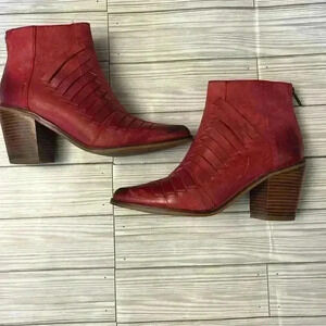 Neat Lee by Diba True boot